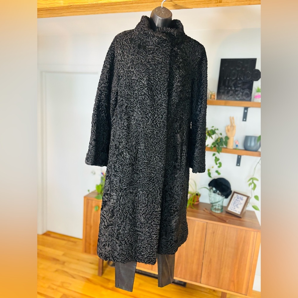 VTG 1960 Black Astrakhan Lamb Fur Coat | Made in Quebec by Fernand Émond - Picture 13 of 15